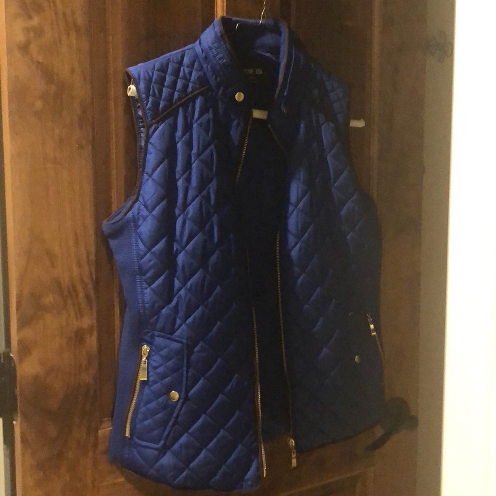 Puffy vest